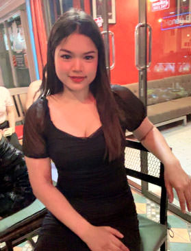 Atom is a young petite Thai masseuse. She is waiting for your booking